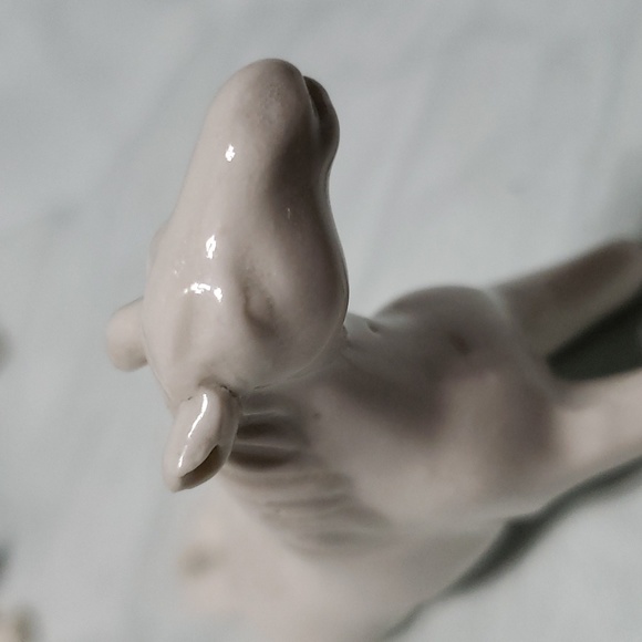 Blanc de Chine White Porcelain horse figurines, set of 2 - Picture 10 of 13